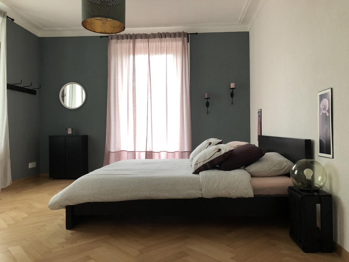 Appartement Douces Heures Avec Parking Couvert Prive Ле-Локль Екстер'єр фото