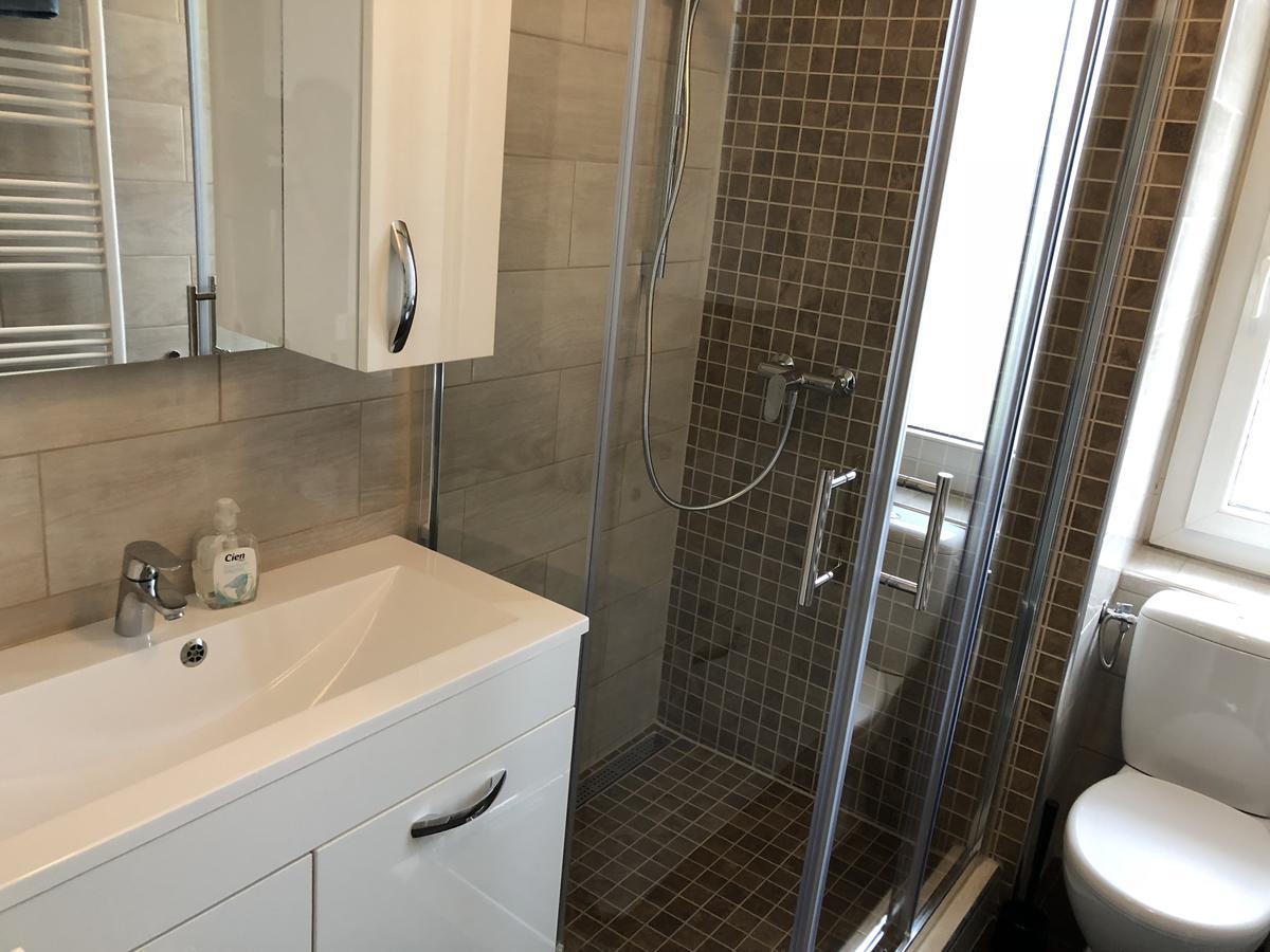 Appartement Douces Heures Avec Parking Couvert Prive Ле-Локль Екстер'єр фото